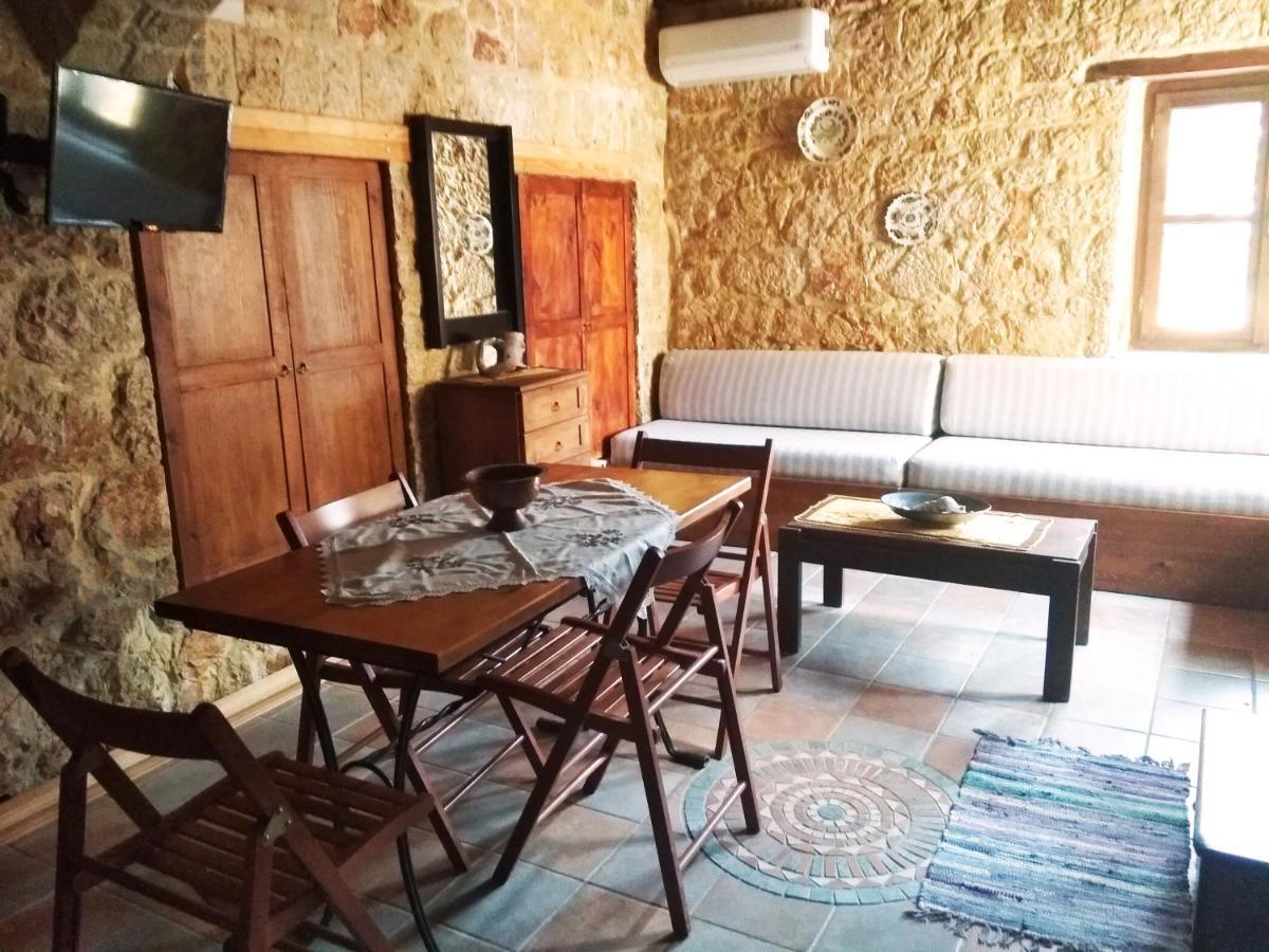 Rosalia Apartments Chalki Town Eksteriør bilde